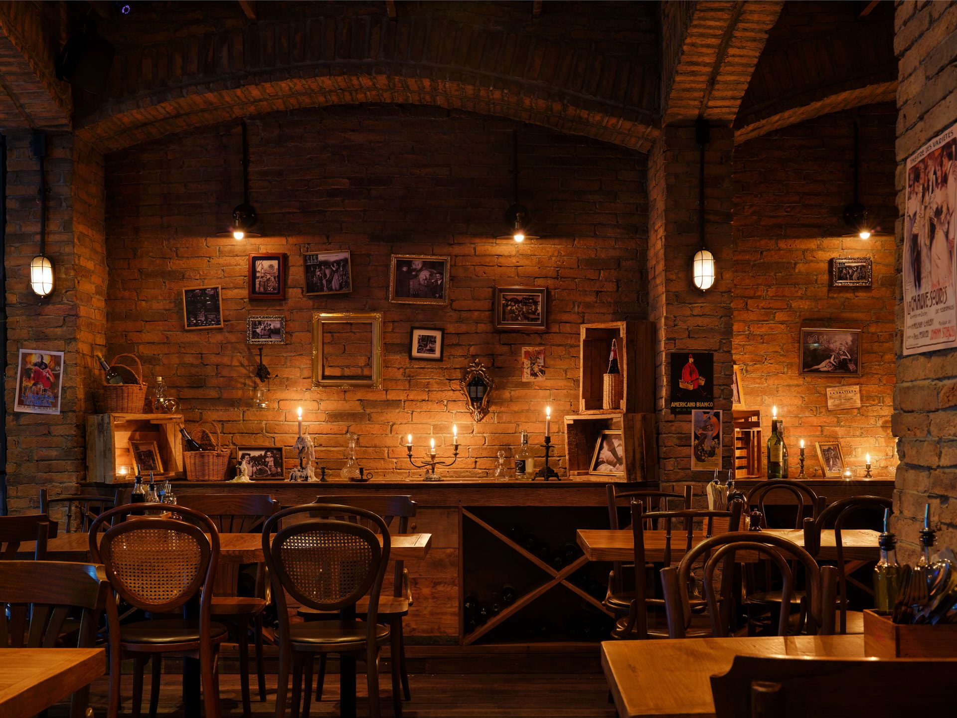 Interior Photography for Cantina Pizzeria & Italian Kitchen in Bangkok.
