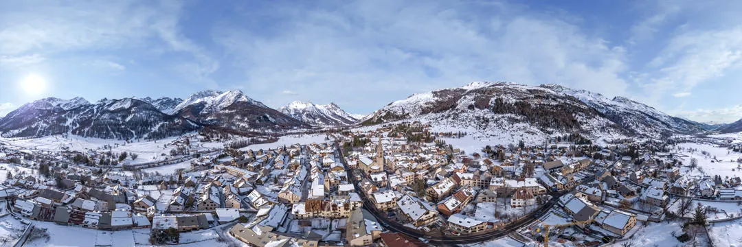 aerial-photography-360-french-alps-monetier-1080-360